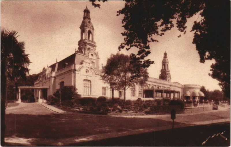Carte postale ancienne Pau Nouveau Casino Municipal France à Pau