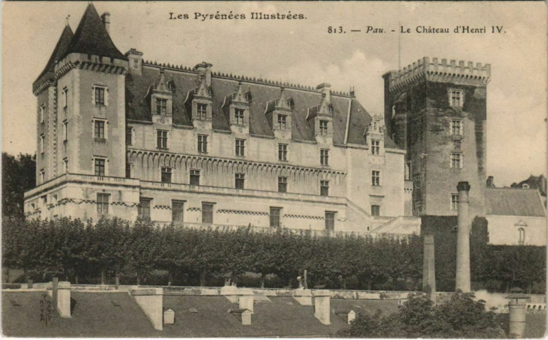 Carte postale ancienne Pau Chateau Henri Iv France à Pau