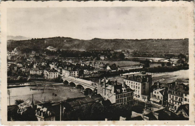 Carte postale ancienne Pau vue generale France à Pau