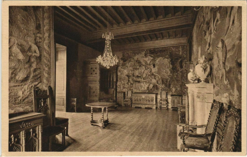 Carte postale ancienne Pau Le Chateau ,Chambre de Jeanne d'Albret France à Pau