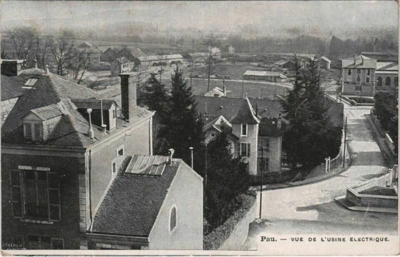 Carte postale ancienne Pau vue de l'Usine electrique France à Pau