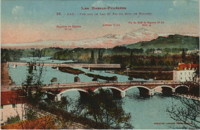 Carte postale ancienne Pau vue sur le Lac et Pic du Midi de Bigorre France à Pau