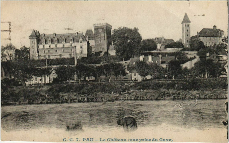 Carte postale ancienne Pau Le Chateau France à Pau