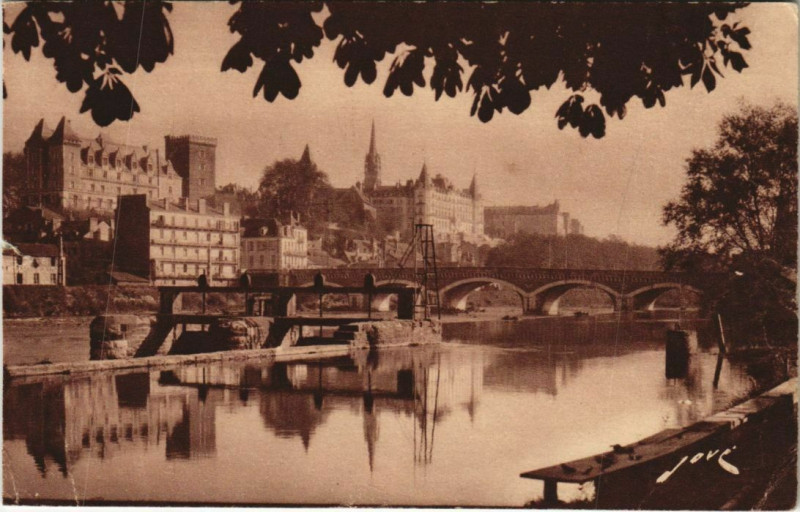 Carte postale ancienne Pau Chateau d'Henri Iv France à Pau