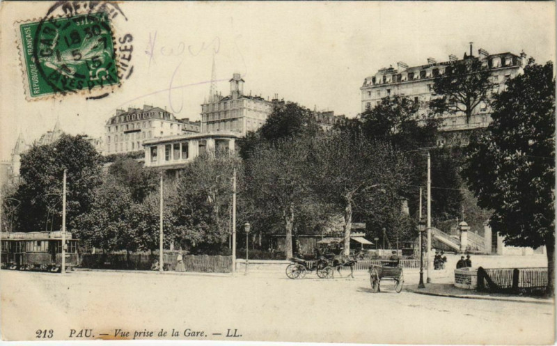 Carte postale ancienne Pau vue prise de la Gare France à Pau