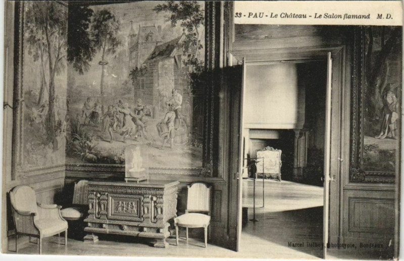 Carte postale ancienne Pau Le Chateau ,Le Salon flamond France à Pau