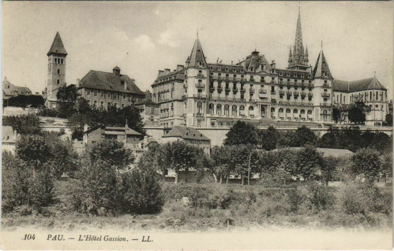 Carte postale ancienne Pau Hotel Gassion France à Pau