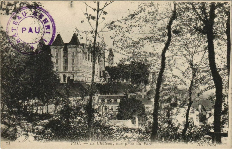Carte postale ancienne Pau Le Chateau France à Pau