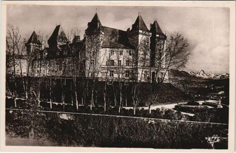 Carte postale ancienne Pau Chateau d'Henri Iv France à Pau