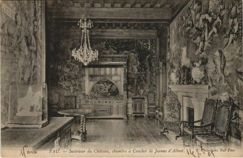 Carte postale ancienne Pau Interieur du Chateau, Chambre Jeanne d'ALbret France à Pau