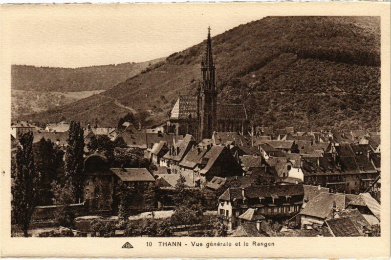 Carte postale ancienne Thann - Vue générale et le Rangen à Thann