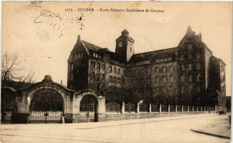 Carte postale ancienne Colmar - Ecole Primaire Supérieure de Garcons à Colmar