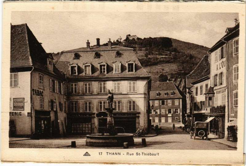 Carte postale ancienne Thann - Rue Saint-Thiébault à Thann