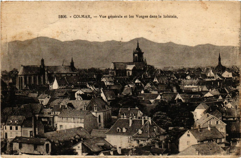 Carte postale ancienne Colmar - Vue générale et les Vosges dans le lointain à Colmar