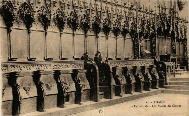Carte postale ancienne Thann - La Cathédrale - Les Stalles du Choeur à Thann