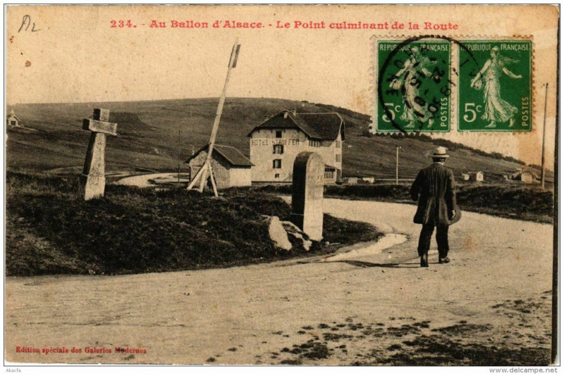 Carte postale ancienne Au Ballon d'Alsace Le Point culminant de la Route