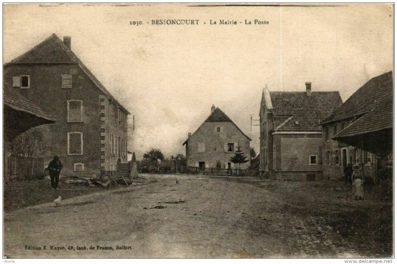Carte postale ancienne Bessoncourt La Mairie La Poste à Bessoncourt