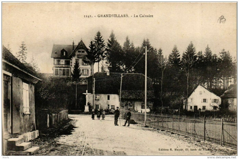 Carte postale ancienne Grandvillars Le Calvaire à Grandvillars