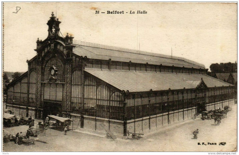 Carte postale ancienne Belfort La Halle à Belfort