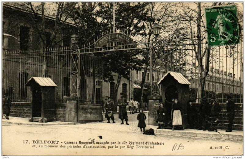 Carte postale ancienne Belfort Caserne Bougenel à Belfort