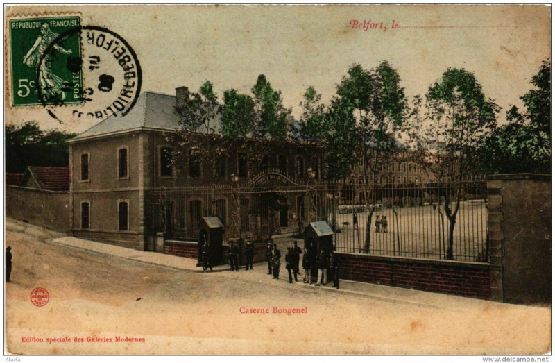 Carte postale ancienne Belfort Caserne Bougenel à Belfort