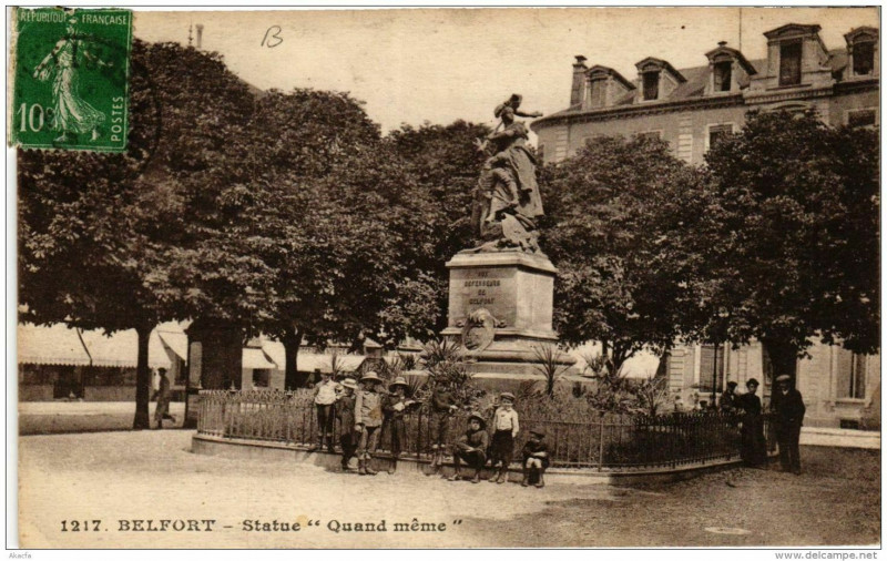 Carte postale ancienne Belfort Statue Quand méme à Belfort