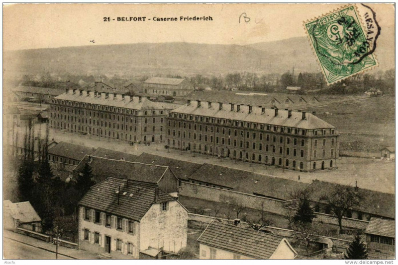 Carte postale ancienne Belfort Caserne Friederich à Belfort