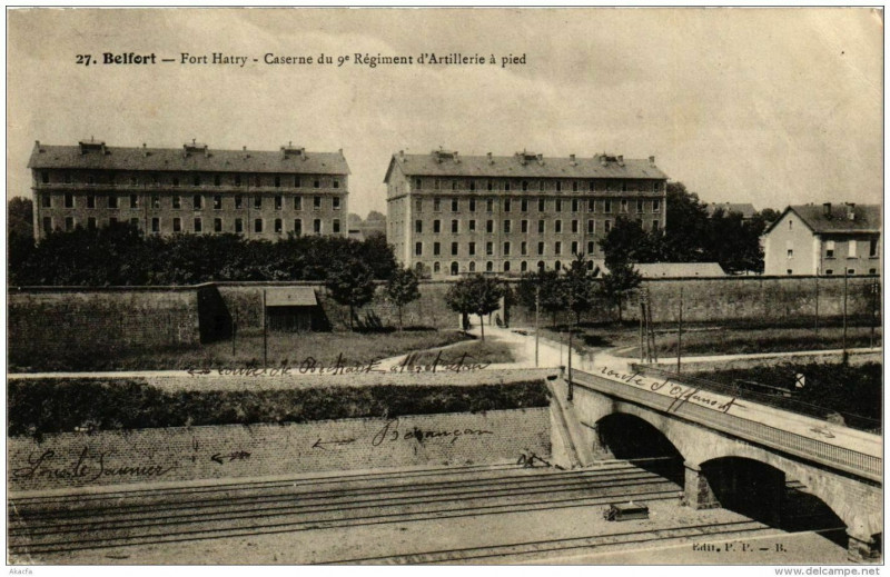 Carte postale ancienne Belfort Fort Hatry Caserne du 9e Regiment d'Artillerie à Belfort