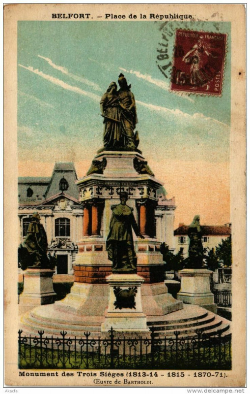 Carte postale ancienne Belfort Place de la Republique à Belfort