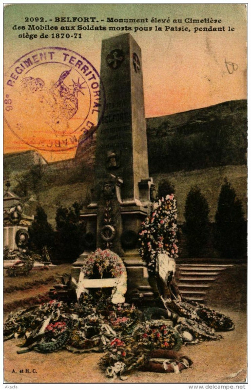 Carte postale ancienne Belfort Monument eleve au Cimetiere des Mobiles à Belfort