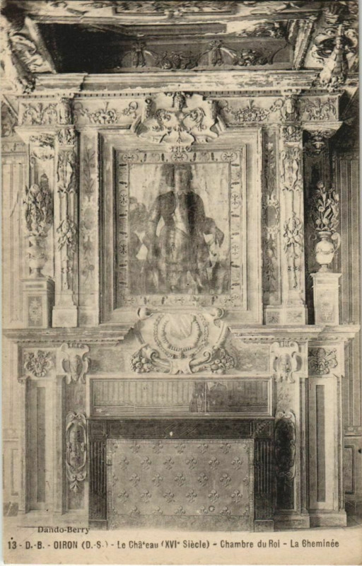 Carte postale ancienne Oiron Le Chateau - Chambre du Roi - La Cheminee