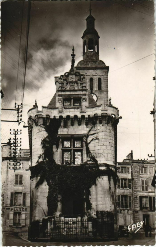 Carte postale ancienne Niort Musee du Pilori à Niort