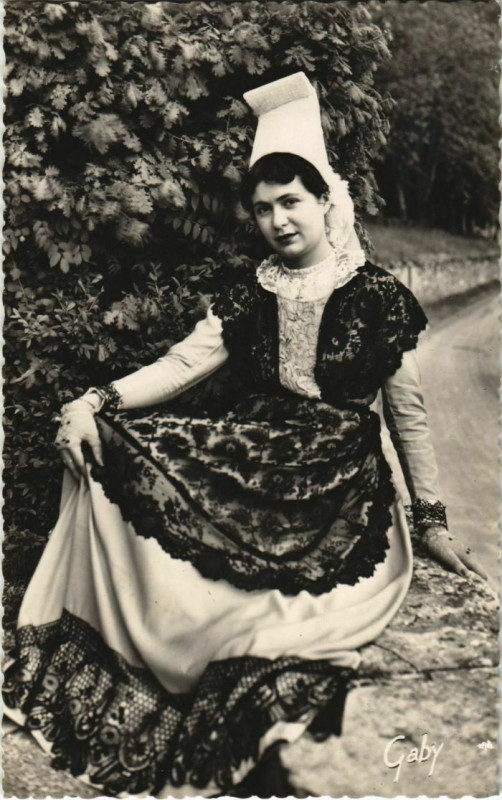 Carte postale ancienne La Mothe-Saint-Heray Costume - La Mathaise