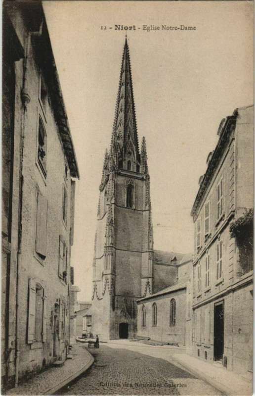 Carte postale ancienne Niort Eglise Notre-Dame à Niort