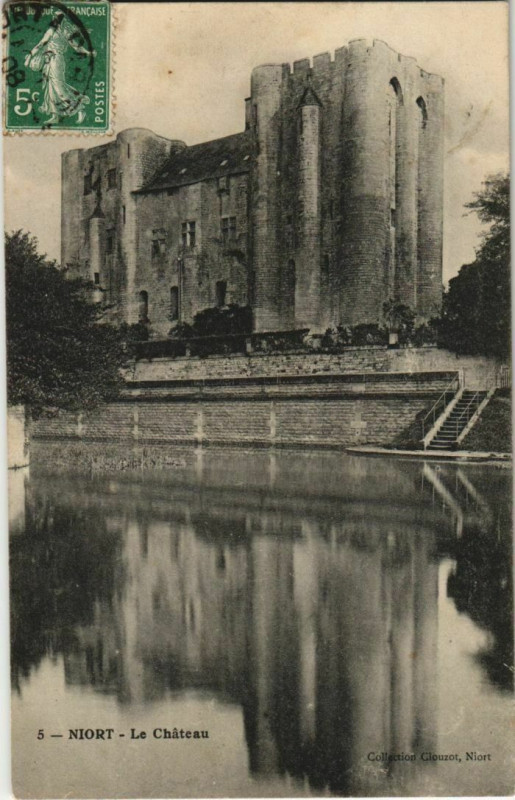 Carte postale ancienne Niort Le Chateau à Niort