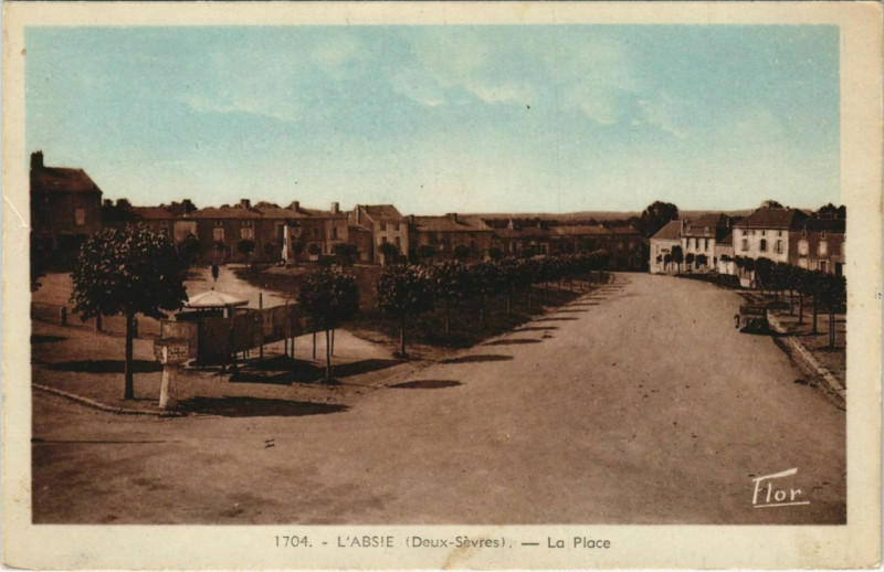 Carte postale ancienne L'Absie La Place à L'Absie