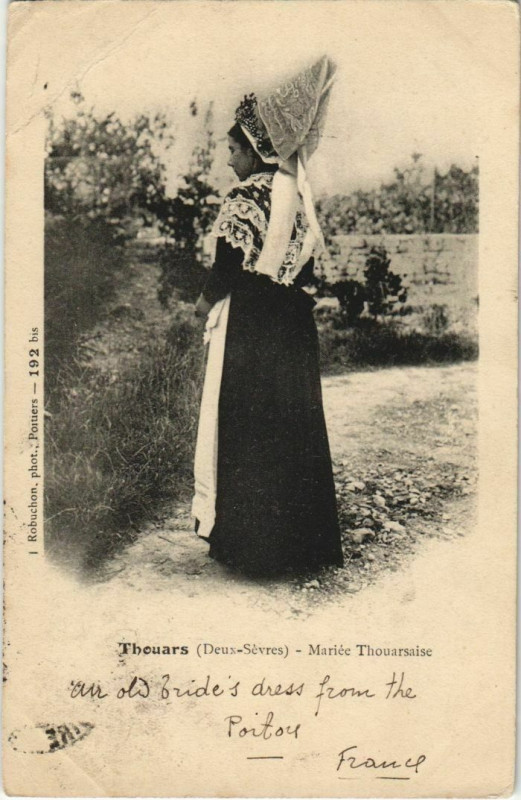 Carte postale ancienne Thouars Mariee Thouarsaise à Thouars