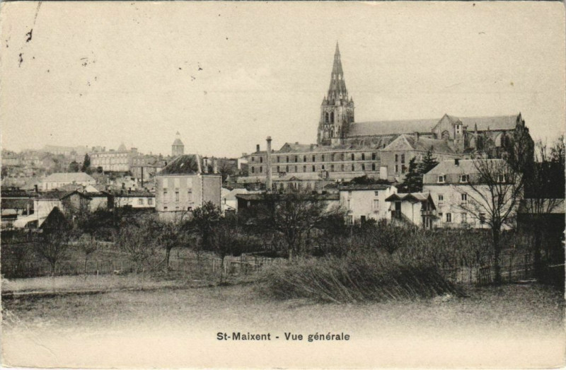 Carte postale ancienne Saint-Maixent-l'Ecole Vue Generale