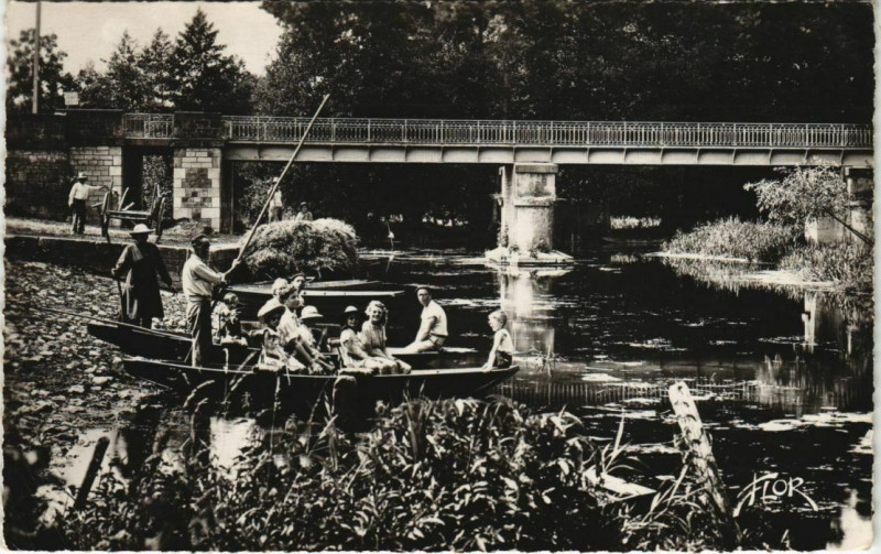 Carte postale ancienne La Venise Verte - Depart de Promenade en Bateaux a la Garette à Rom