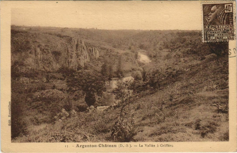 Carte postale ancienne Argenton-Chateau La Vallee a Grifferu