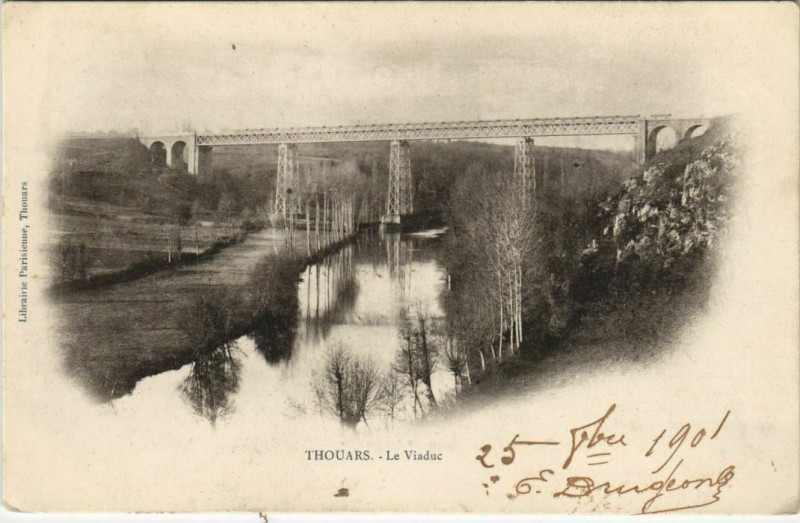 Carte postale ancienne Thouars Le Viaduc à Thouars