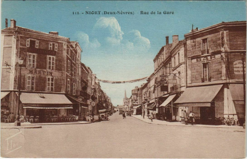 Carte postale ancienne Niort Rue de la Gare à Niort