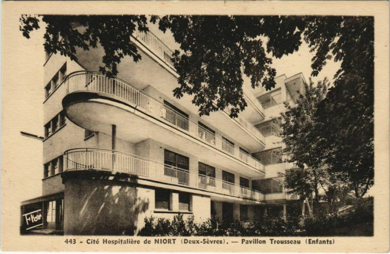 Carte postale ancienne Niort Cite Hospitaliere de Niort - Pavillon Trousseau - Enfants à Niort