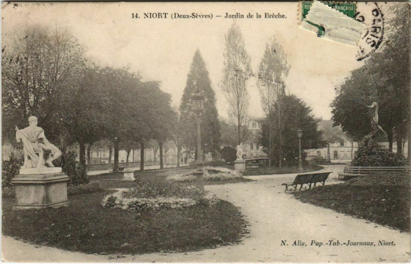 Carte postale ancienne Niort Jardin de la Breche à Ardin