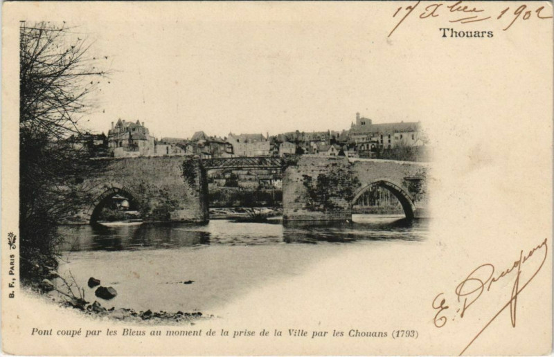 Carte postale ancienne Thouars Pont à Thouars