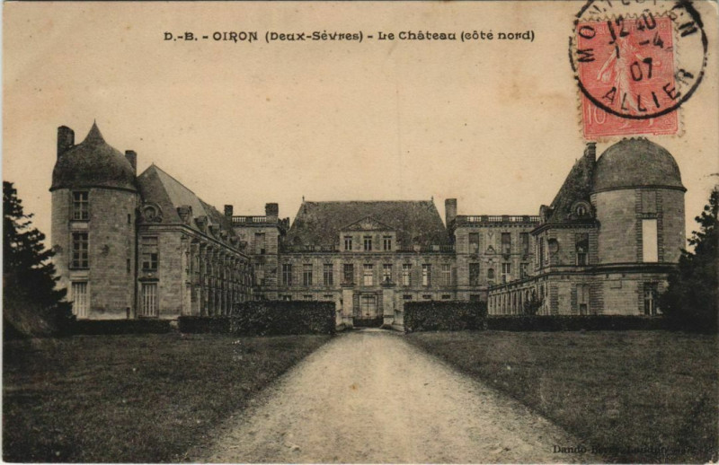 Carte postale ancienne Oiron Le Chateau - Cote Nord