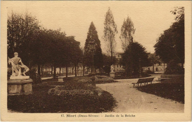 Carte postale ancienne Niort Jardin de la Breche à Ardin