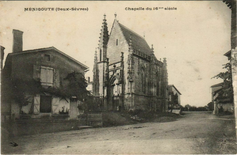 Carte postale ancienne Menigoute Chapelle du 16eme Siecle