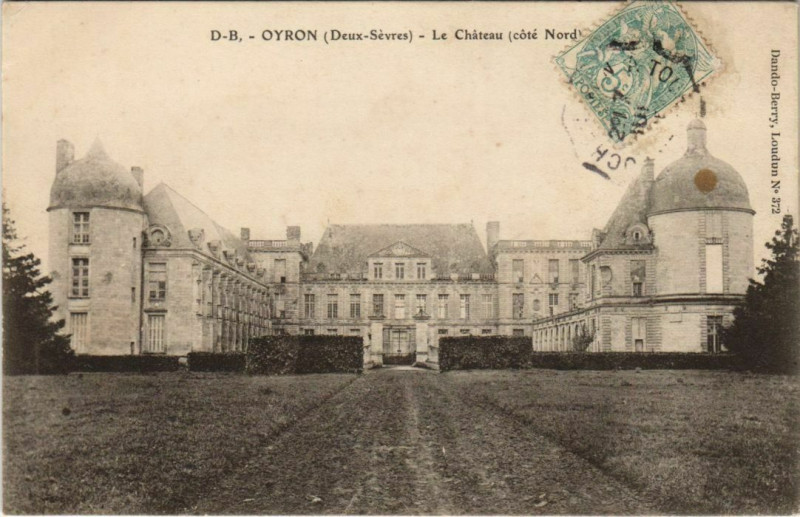 Carte postale ancienne Oiron Le Chateau - Cote Nord