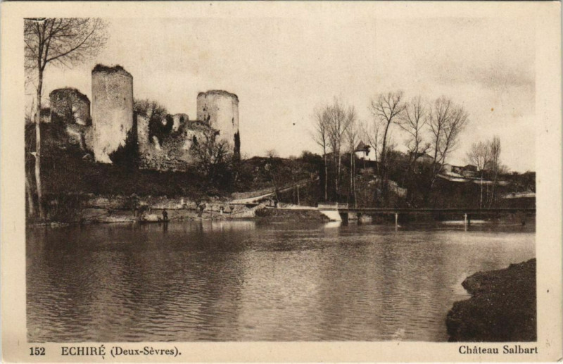 Carte postale ancienne Echire Chateau Coudray-Salbart